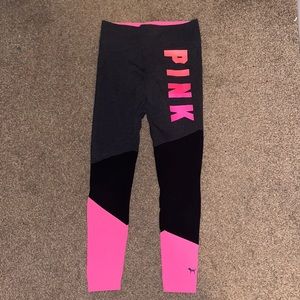 Victoria’s Secret Pink leggings size small